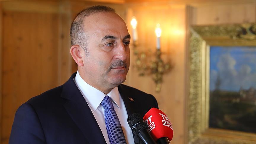 Çavuşoğlu: YPG ve DEAŞ birbirine silah satıyor