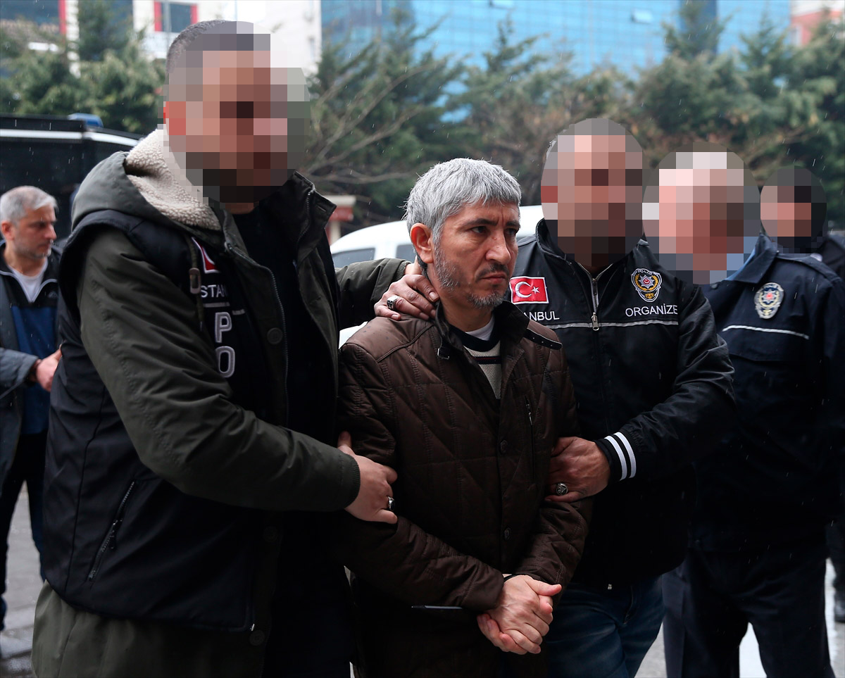 FETÖ'cü hakim ve savcılar adliyede 