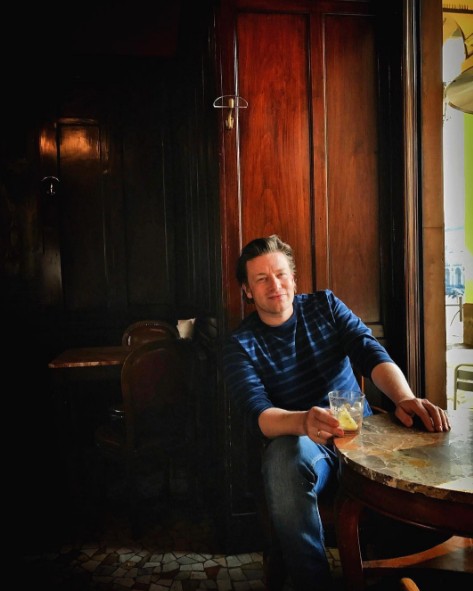 Jamie Oliver Mc Dolnald's'a açtığı hamburger davasını kazandı!