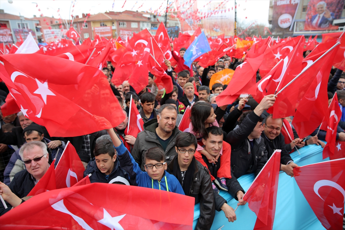 Milliyetçiler meydanlarda buluşuyor