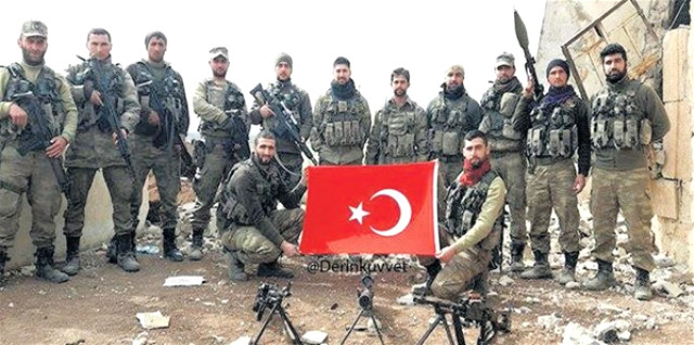 ABD'li askerlerin YPG'lilerle fotoğraflarına yanıt