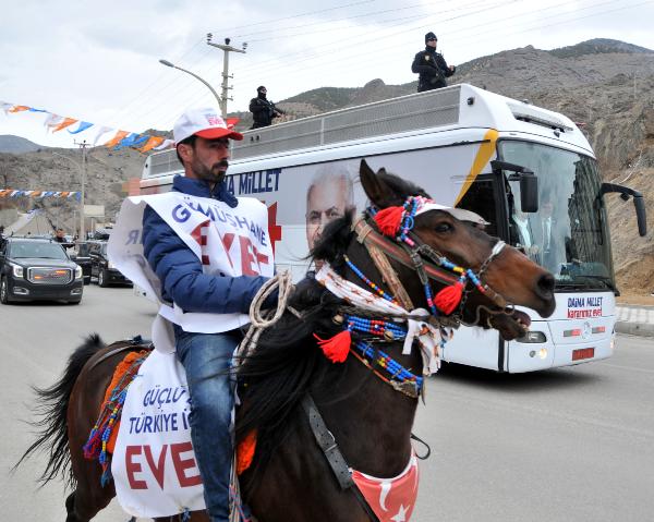 Başbakan Yıldırım: Trabzon'da yüzde 70'i de geçeceğiz