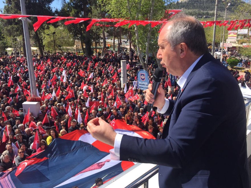 CHP'li Muharrem İnce boş meydana konuştu