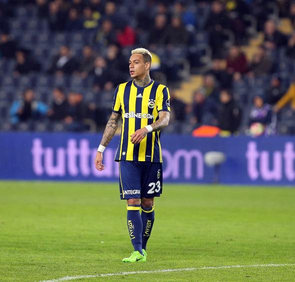 Fenerbahçede topun ağzındaki oyuncular