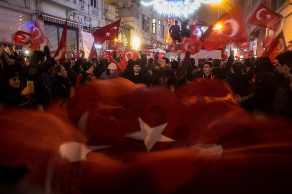 Hollanda polisi açıklama yaptı: 7 yaralı var