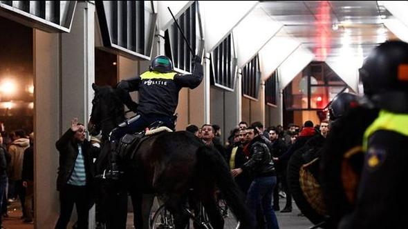 Hollanda polisi açıklama yaptı: 7 yaralı var