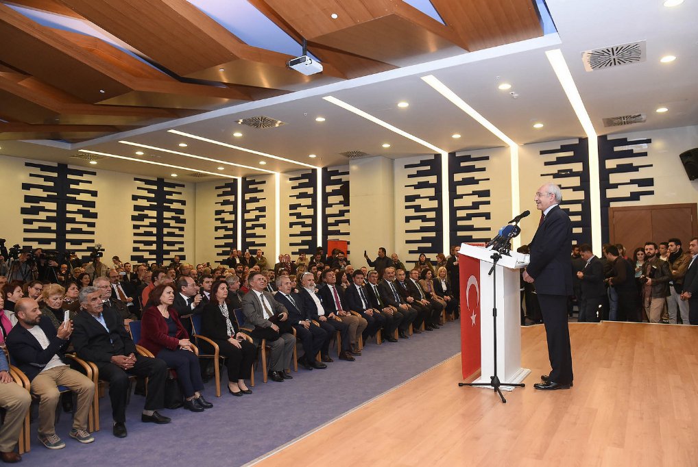 Kılıçdaroğlu nikah şahidi oldu