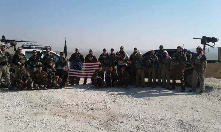 PYD'li teröristler ABD bayrağının arkasında 