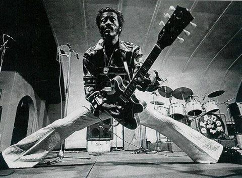 Rock and Roll müziğinin efsane ismi Chuck Berry öldü