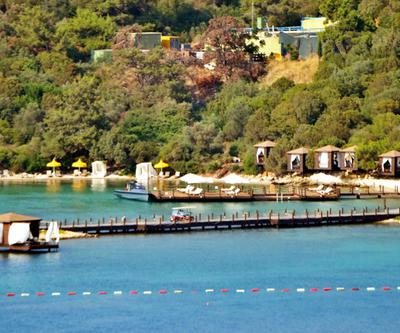 Rus işadamı Bodrum'da beş yıldızlı otelin plajını kapattı