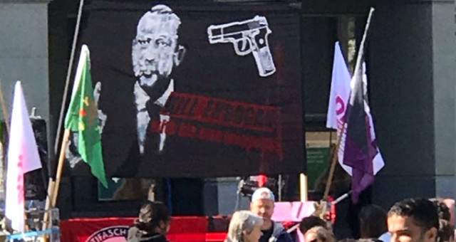 Erdoğan'dan İsviçre'deki pankarta sert tepki