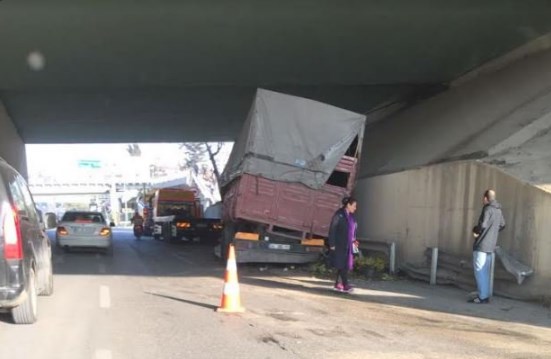 İstanbul'da Anadolu yakası trafiğini felç eden kaza