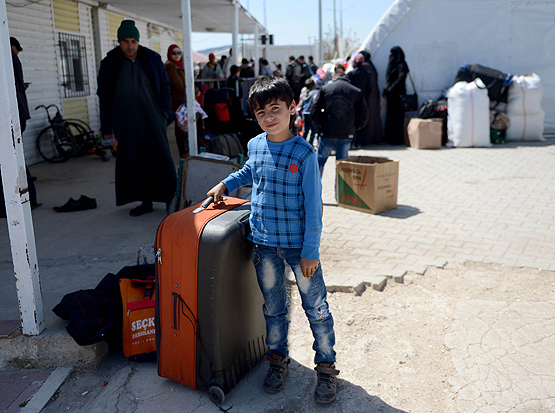 Suriyeli 100 kişilik grup El Bab'a döndü