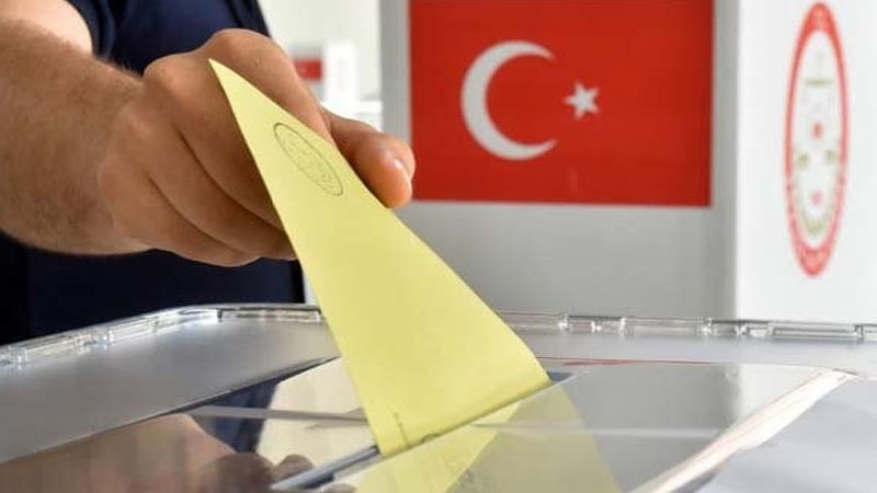 Zouk: 'Evet' çıkarsa Türk varlıkları ralli yapabilir