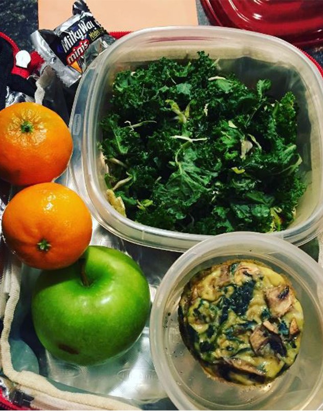 Ameliyat olmadan 60 kilo veren obez kadının inanılmaz değişimi! 