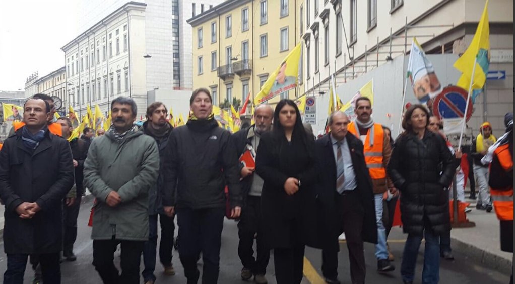 Dilek Öcalan İtalya'da PKK yürüyüşünde